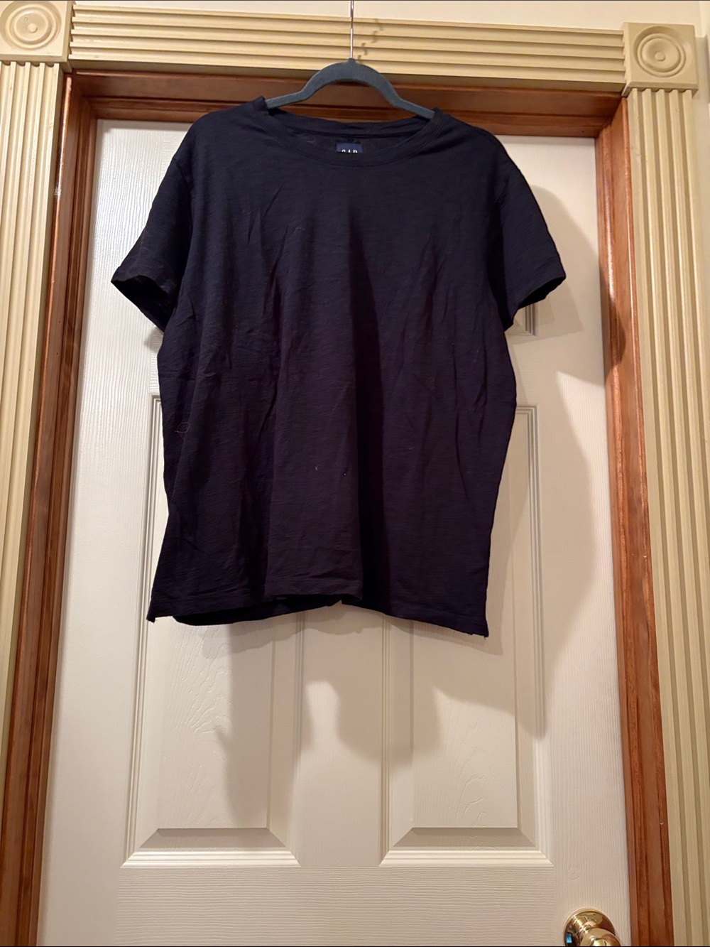 GAP Black Short Sleeve Crew Tee - Classic Fit